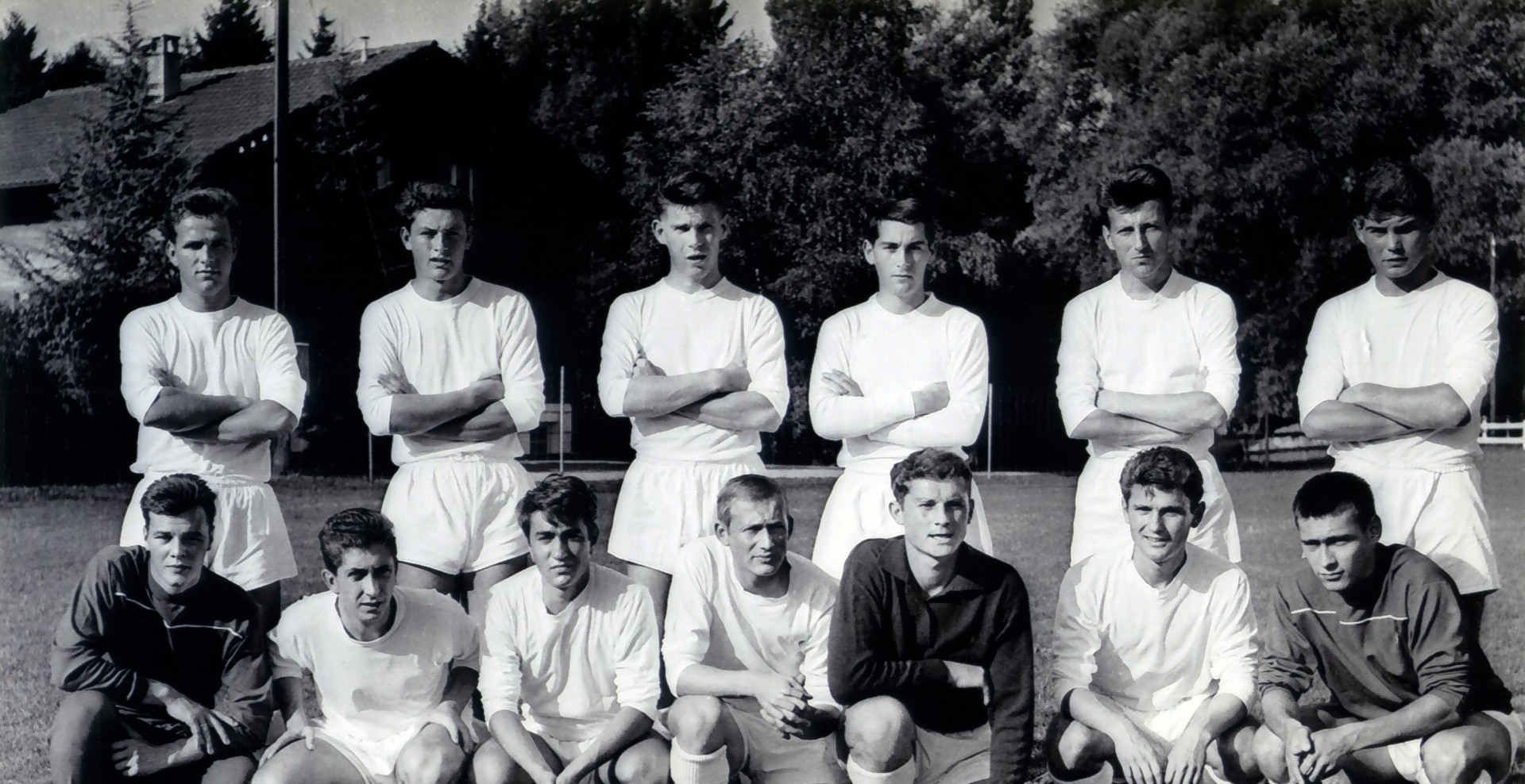Mannschaftsfoto der ersten Mannschaft des FC Thun aus dem Jahr 1912